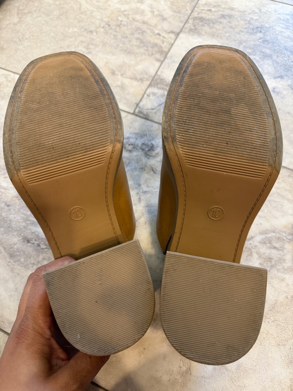Universal Thread Tan Platform Mule Clogs - Picture 5 of 5